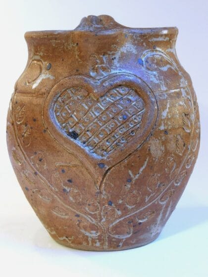 Pichet boule coeur marron Pichet boule coeur marron