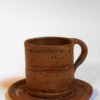 Tasse large et sous tasse marron