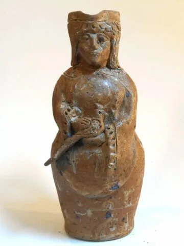 Pichet dame à l'oiseau marron